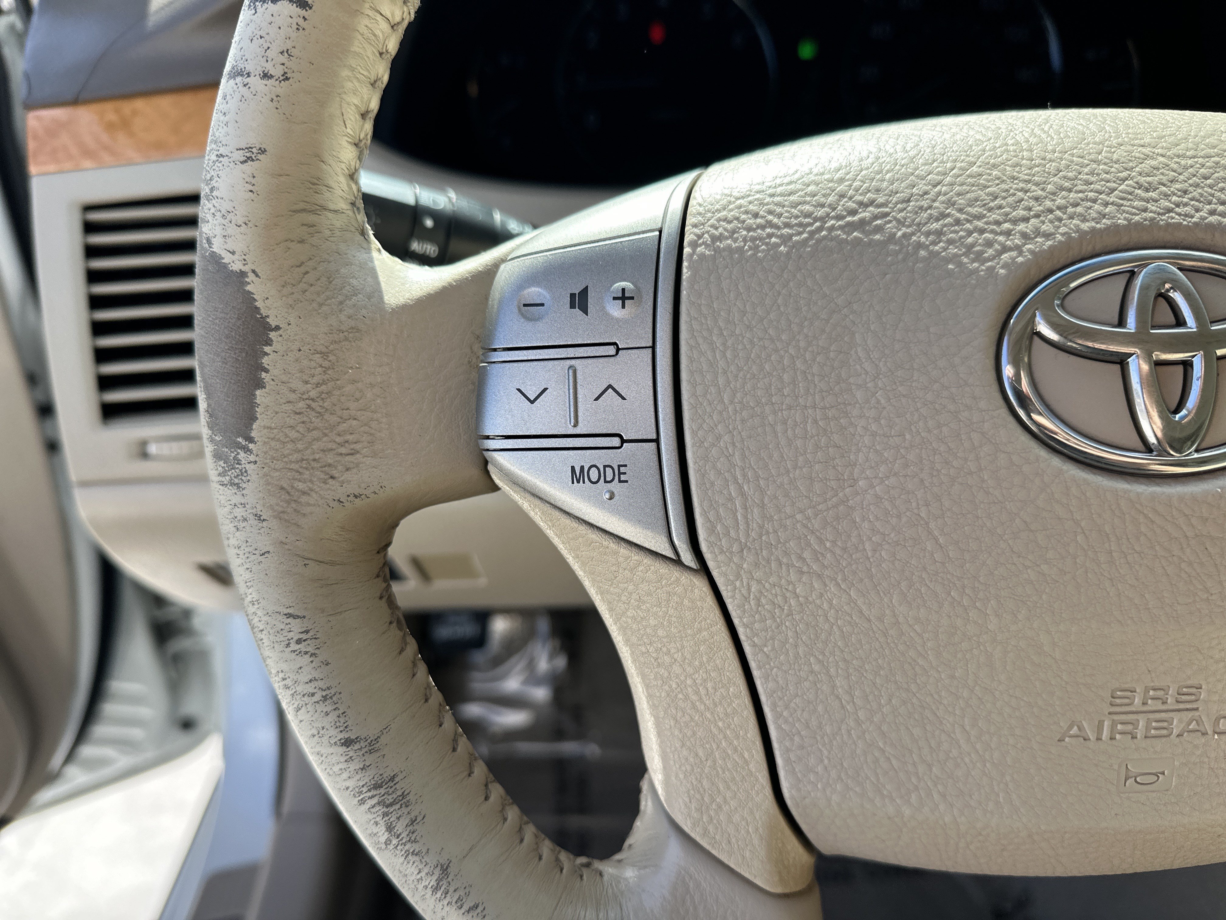 Used 2005 Toyota Avalon Limited FWD image 19