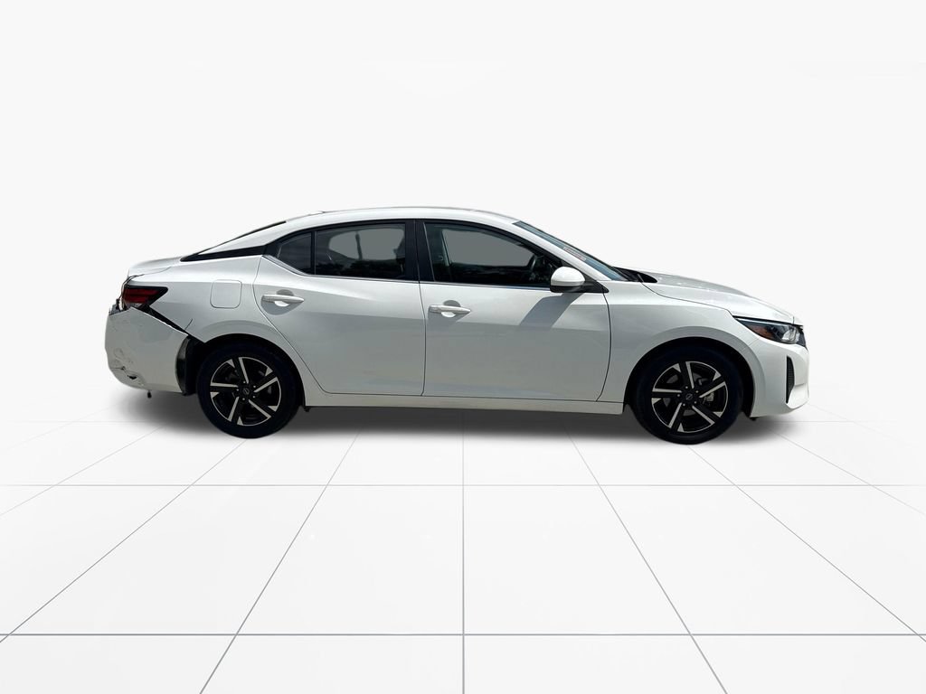 Used 2024 Nissan Sentra SV FWD image 9