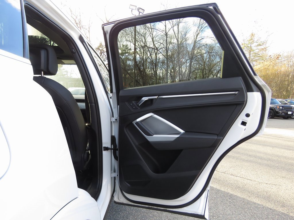 Used 2019 Audi Q3 2.0T Premium image 16