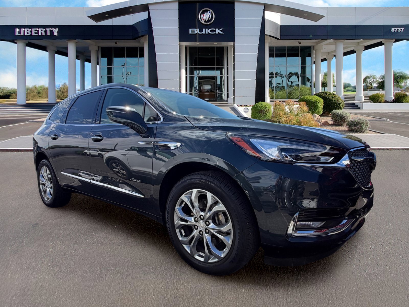 Used 2019 Buick Enclave Avenir w/ Avenir Technology Package AWD/4WD image 2