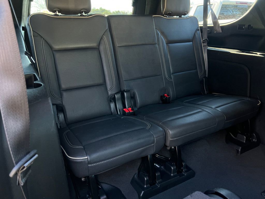 Used 2023 Chevrolet Suburban Premier AWD/4WD image 14