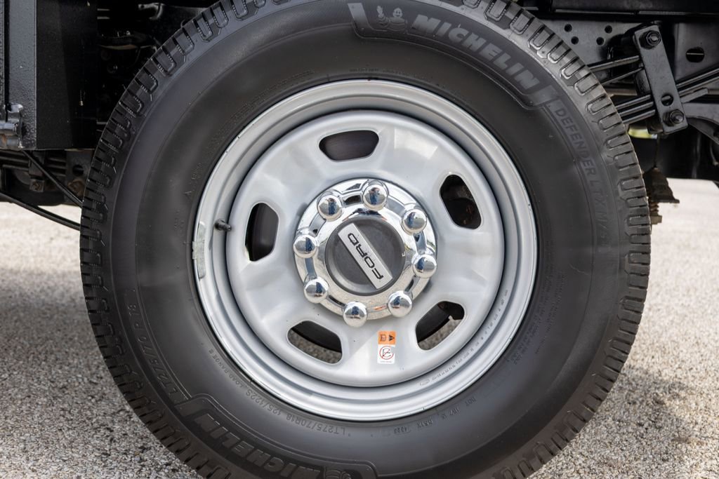 Used 2019 Ford F350 XL w/ Power Equipment Group image 21