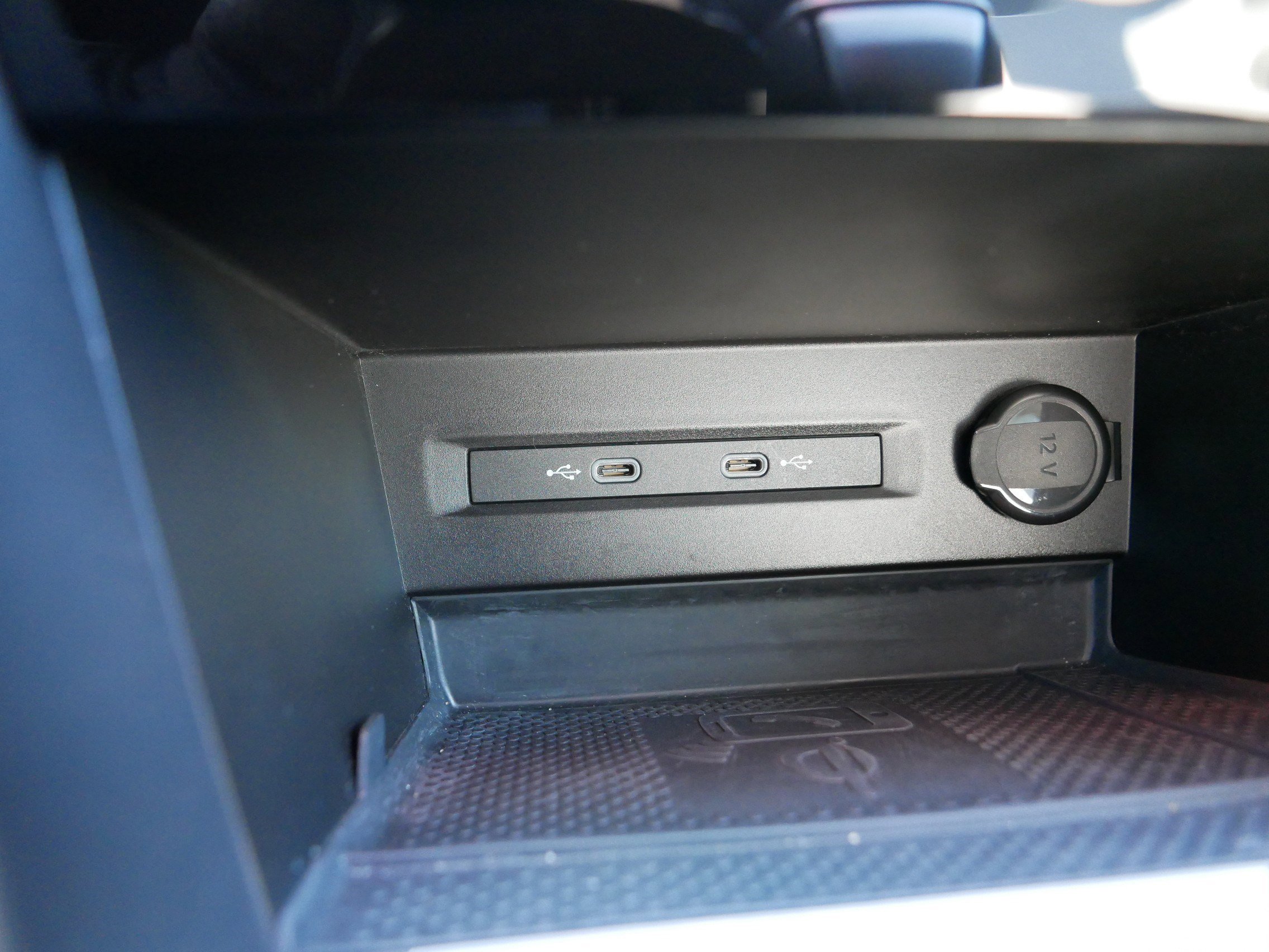 Used 2023 Volkswagen Taos SE image 33