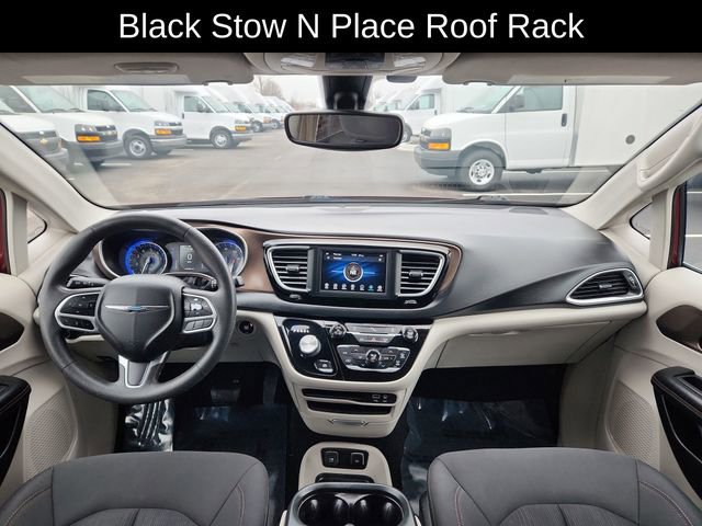 Used 2018 Chrysler Pacifica Touring Plus image 34