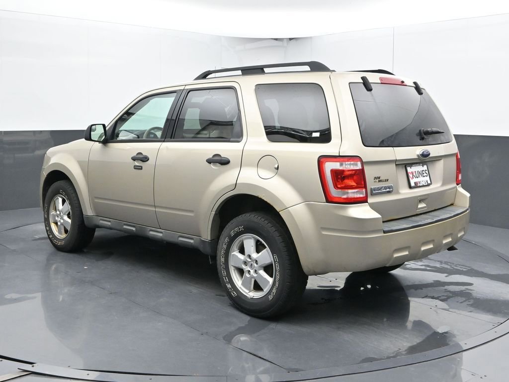 Used 2010 Ford Escape XLT FWD image 9