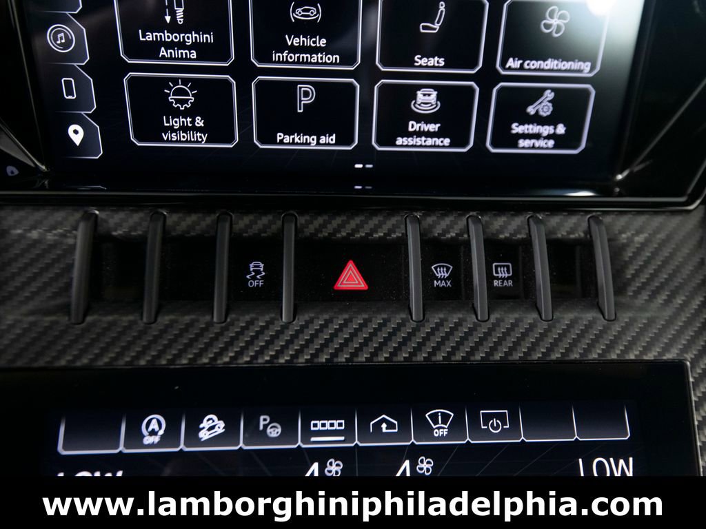 Used 2023 Lamborghini Urus Performante AWD/4WD image 26