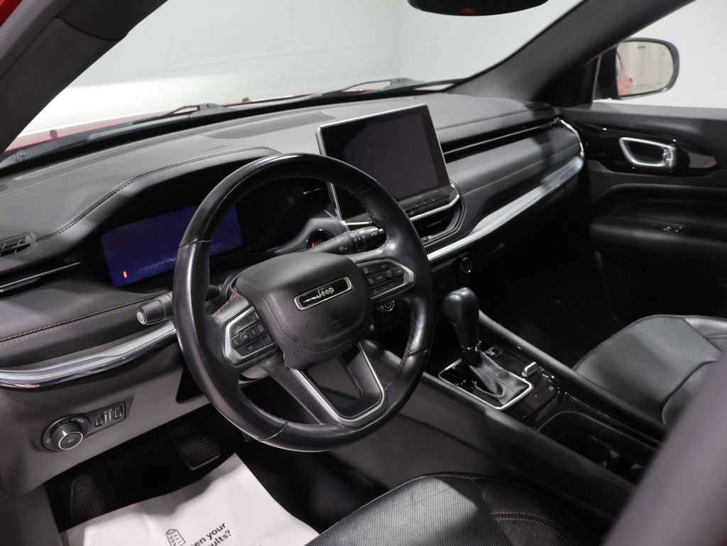 Used 2022 Jeep Compass Limited w/ (RED) Package image 17