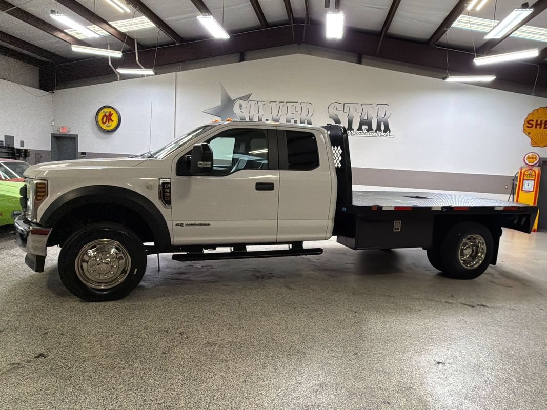 Used 2018 Ford F550 4x4 SuperCab Super Duty image 2