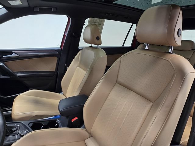 Certified 2024 Volkswagen Tiguan SE R-Line AWD/4WD image 23