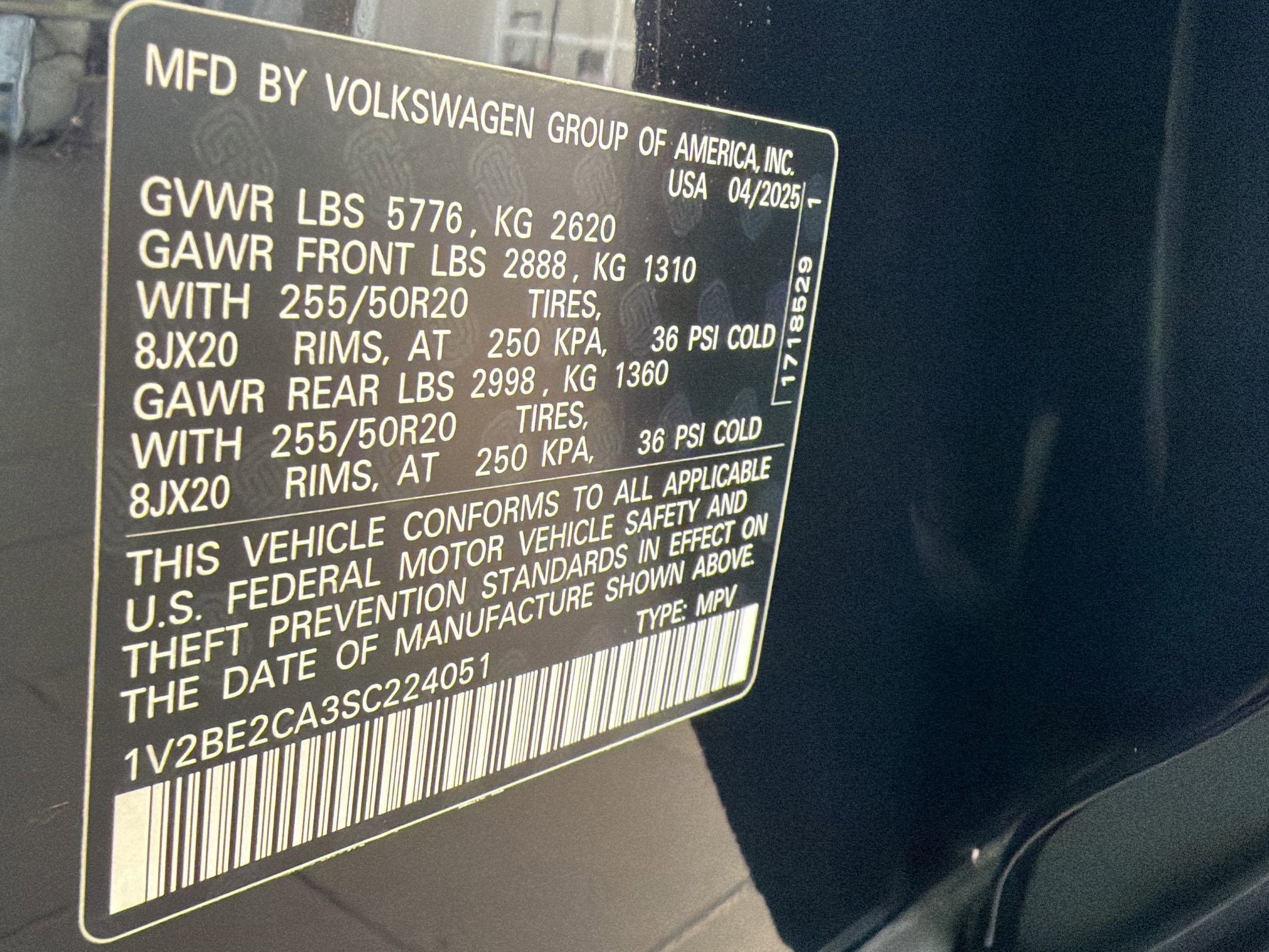 Certified 2025 Volkswagen Atlas Cross Sport SEL image 19