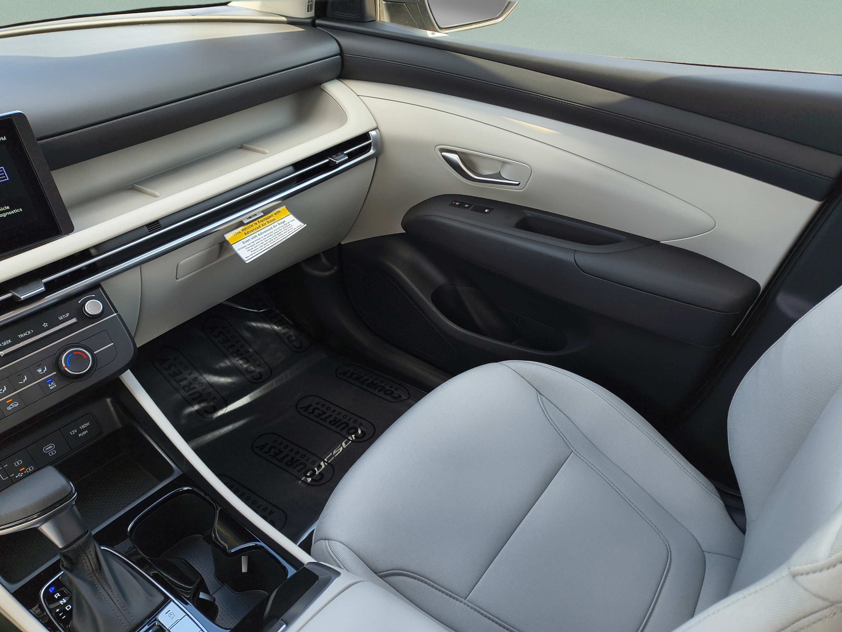 New 2026 Hyundai Tucson SE FWD image 13