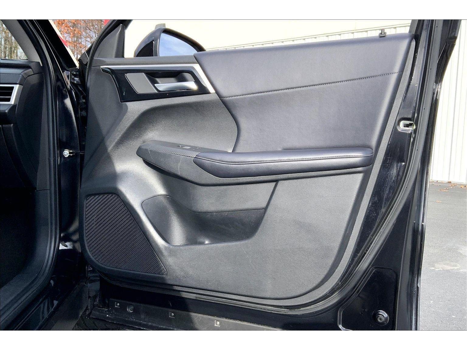 Used 2024 Mitsubishi Outlander SE image 22