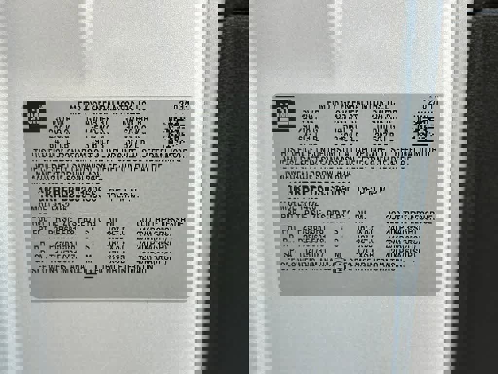 Used 2011 GMC Acadia SLE image 21