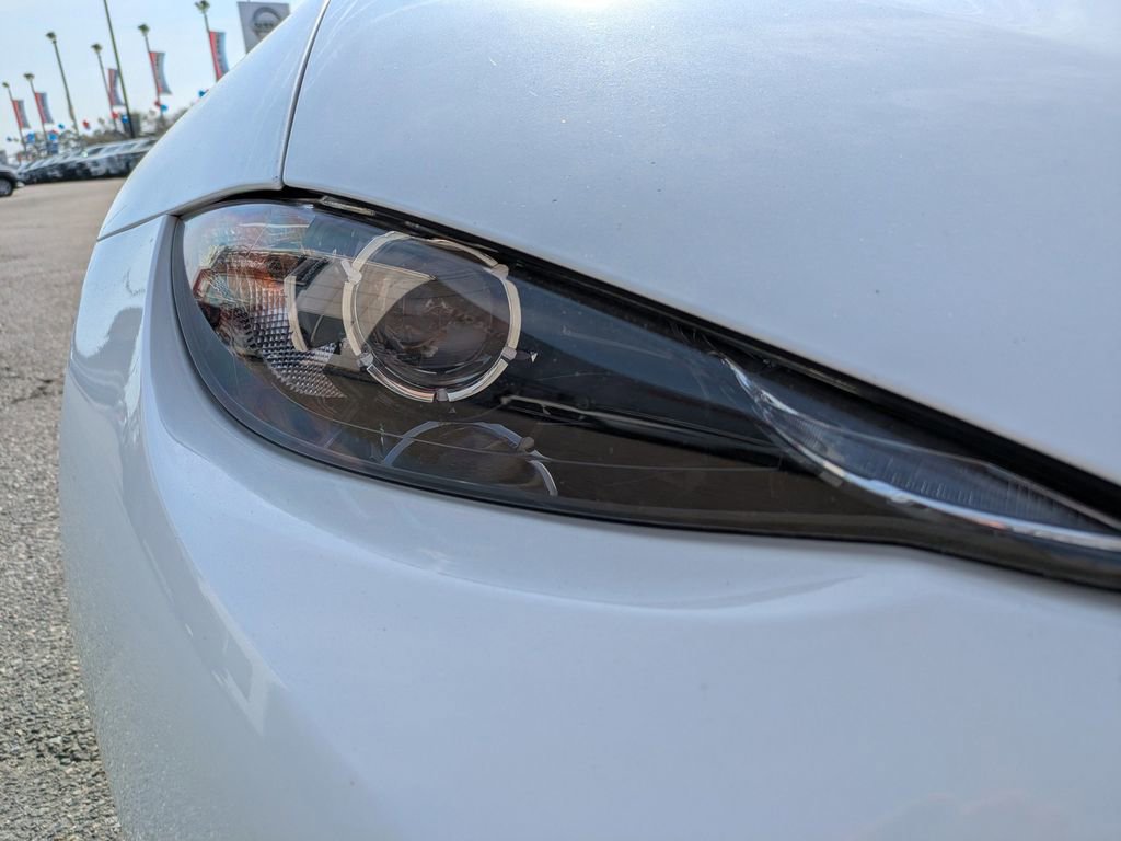 Used 2023 MAZDA MX-5 Miata Grand Touring image 11