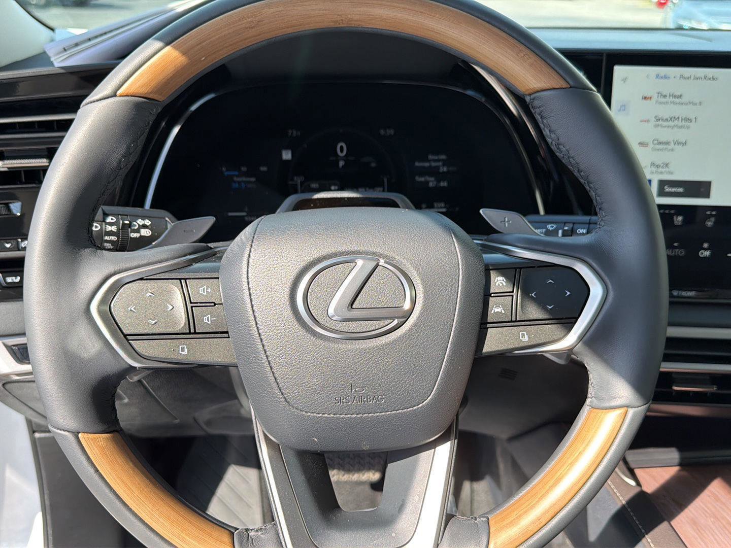 Certified 2025 Lexus RX 350 w/ Convenience Package AWD/4WD image 20