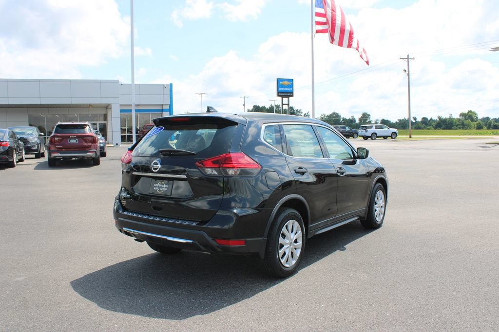 Used 2017 Nissan Rogue S FWD image 9