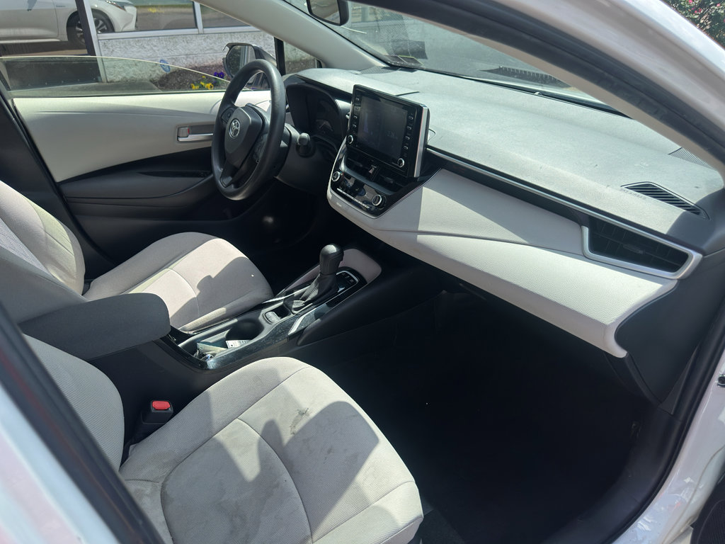 Used 2021 Toyota Corolla LE w/ Carpet Mat Package (TMS) image 10