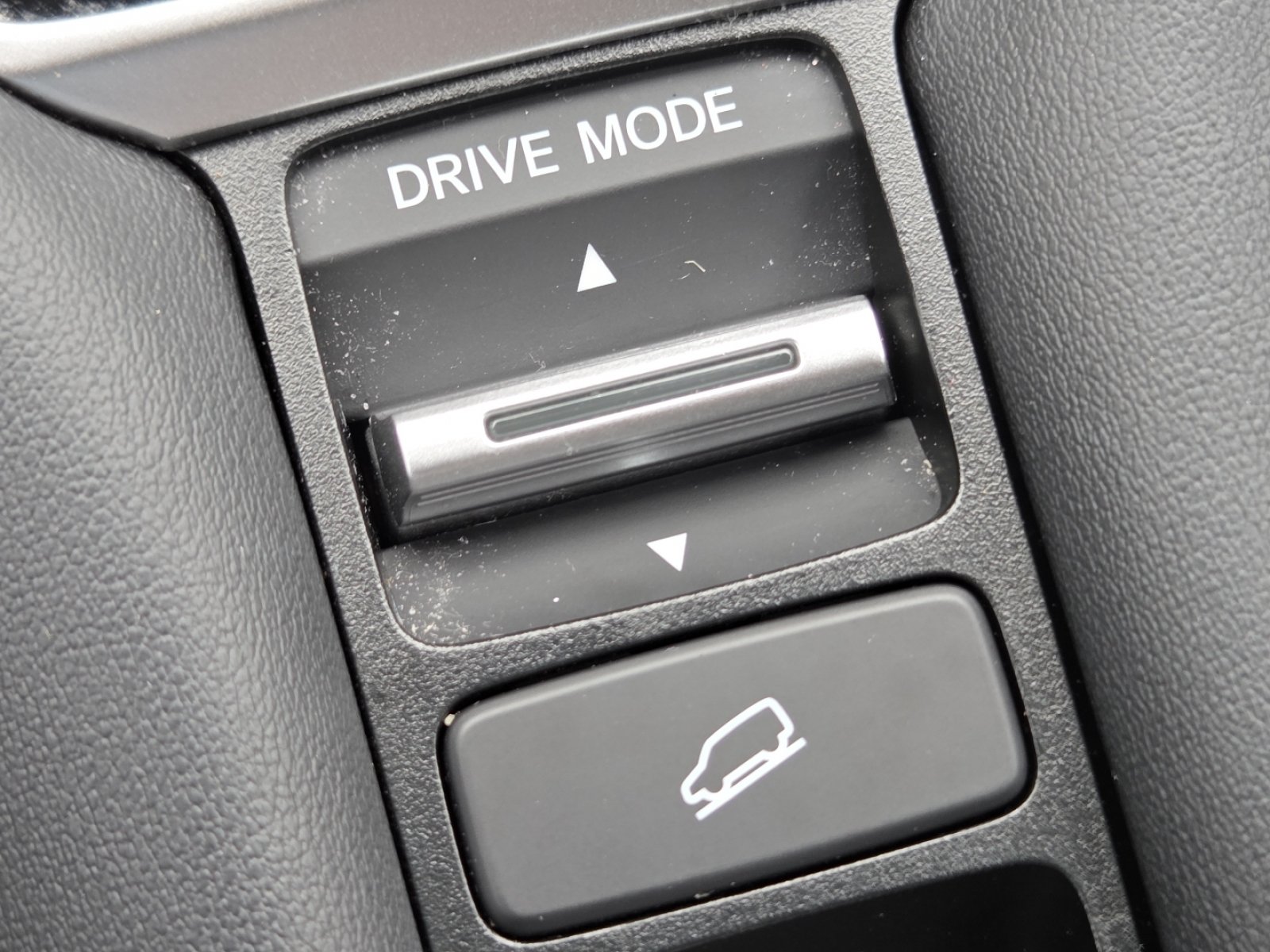 Used 2024 Honda HR-V Sport image 8