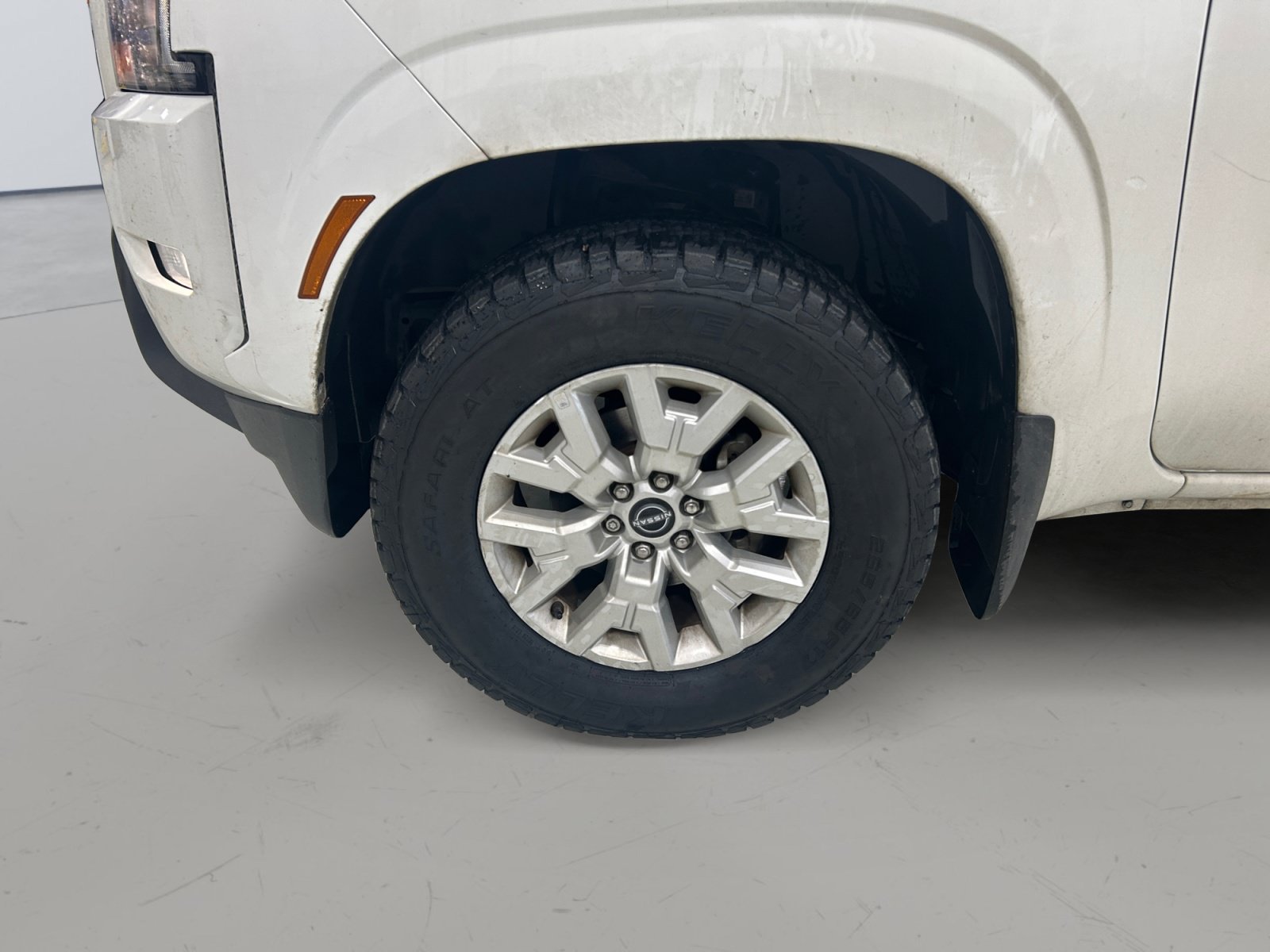 Used 2023 Nissan Frontier SV w/ SV Convenience Package RWD image 6