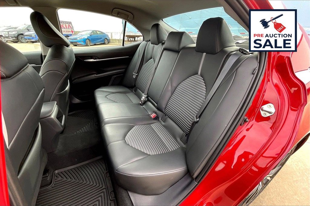 Used 2023 Toyota Camry SE image 25