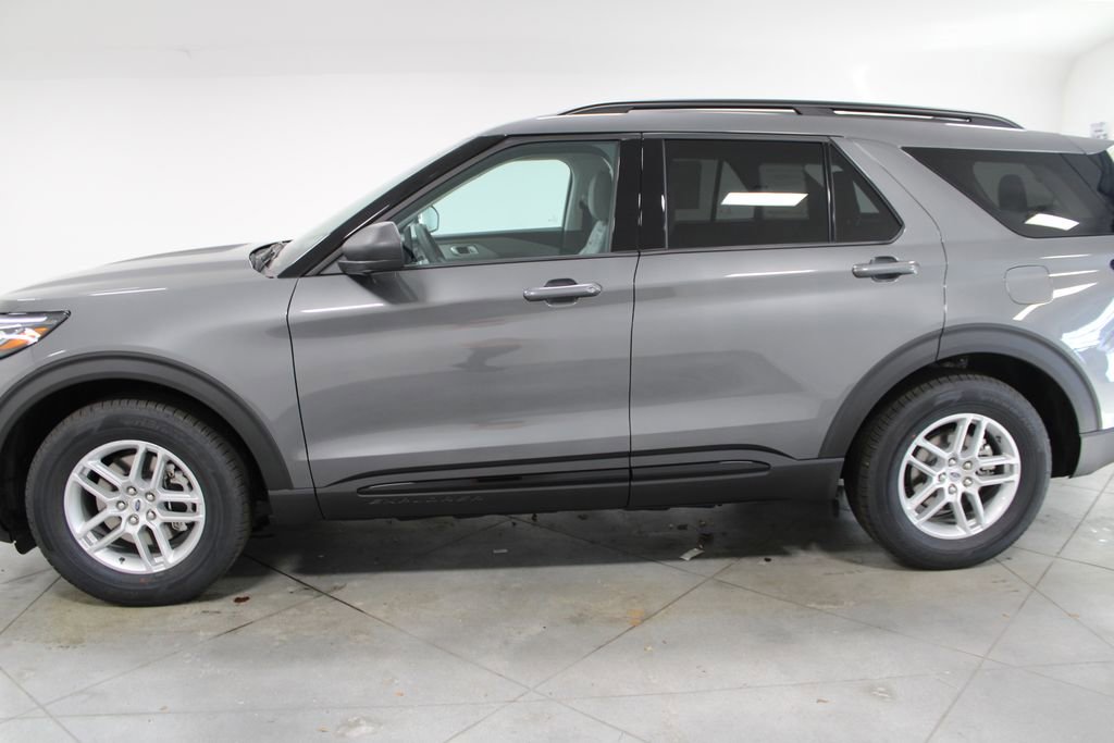 New 2026 Ford Explorer Active w/ Active Comfort Package image 5