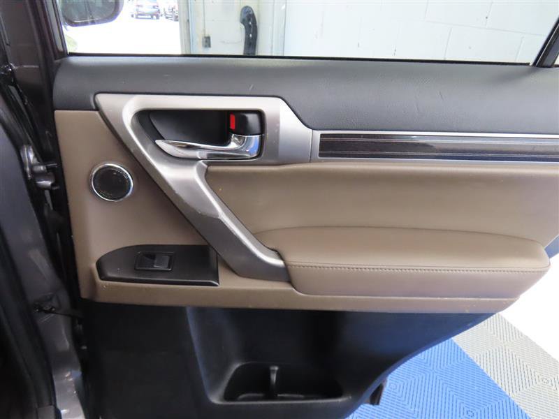 Used 2022 Lexus GX 460 Premium w/ Premium Plus Package AWD/4WD image 33