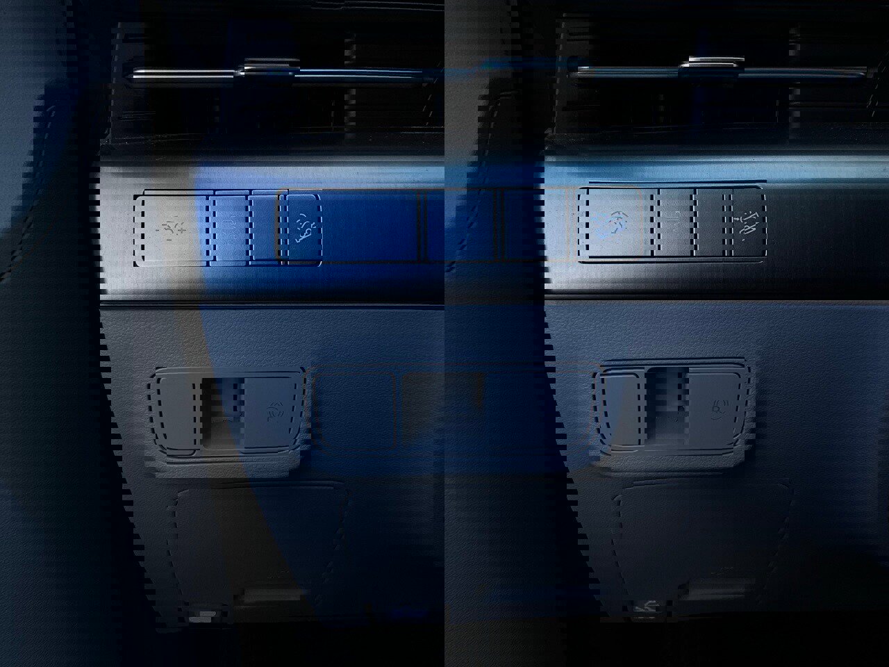 Used 2025 Hyundai Kona SEL image 22