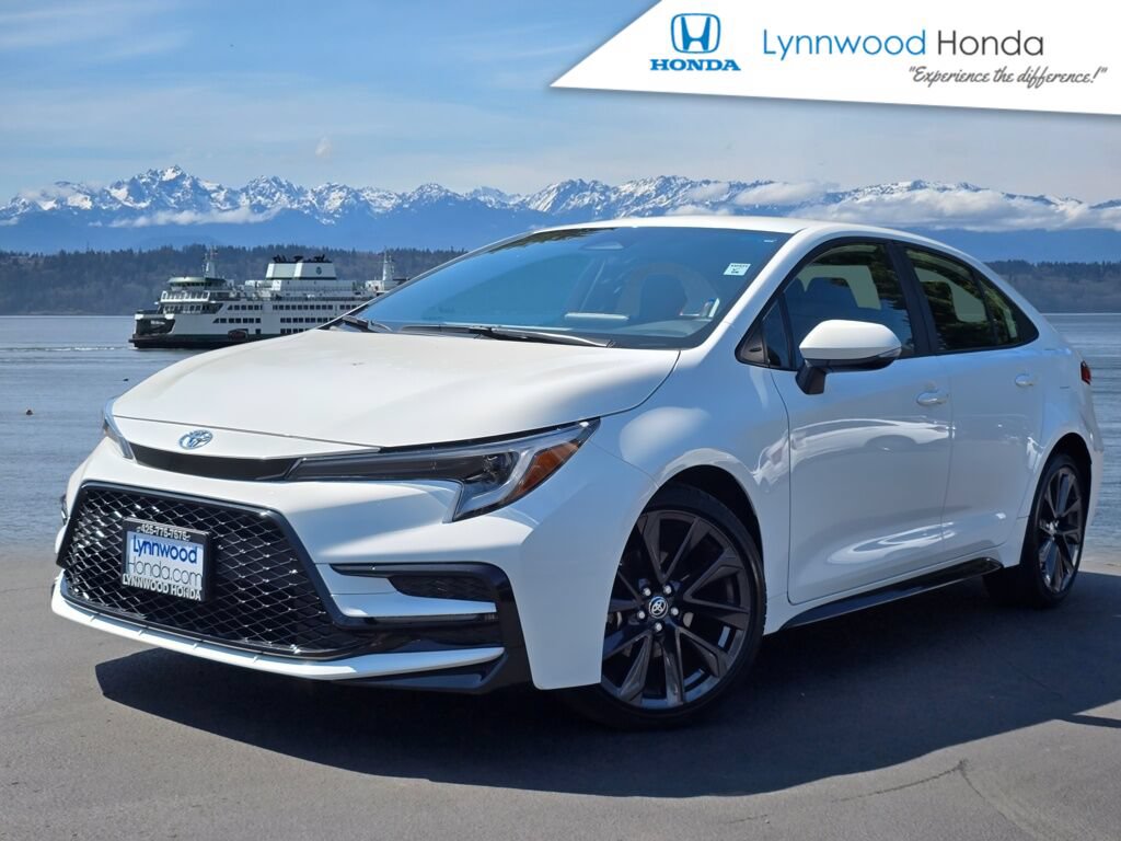 Used 2023 Toyota Corolla SE