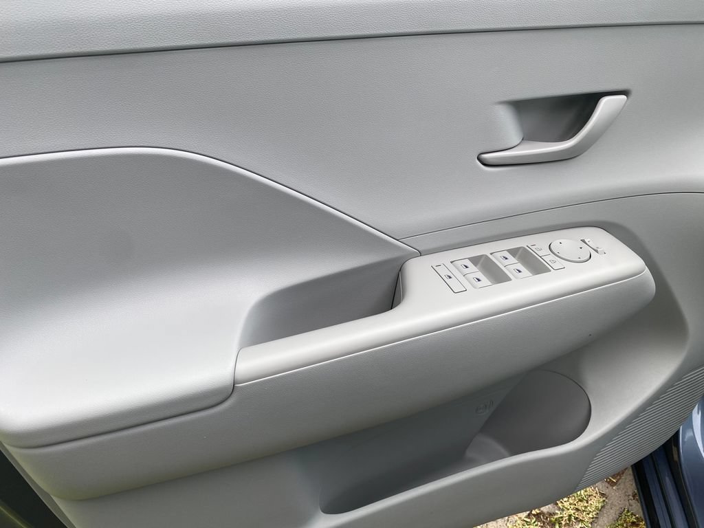 Certified 2024 Hyundai Kona SEL FWD image 13