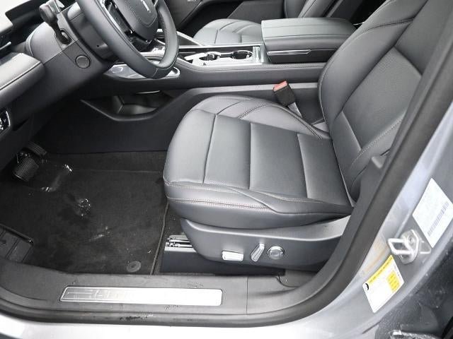 New 2025 Lincoln Nautilus Premier w/ Equipment Group 102A AWD/4WD image 27