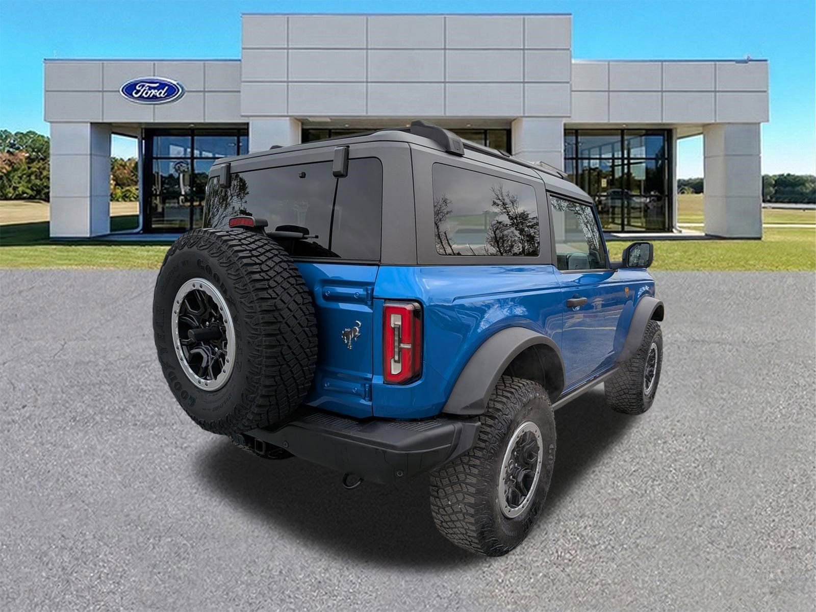 Certified 2021 Ford Bronco Badlands w/ Sasquatch Package image 4