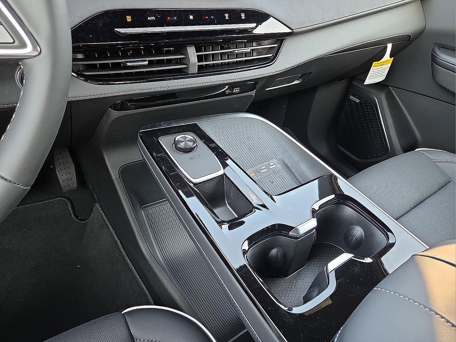 New 2027 Buick Enclave Sport Touring w/ Power Package FWD image 25