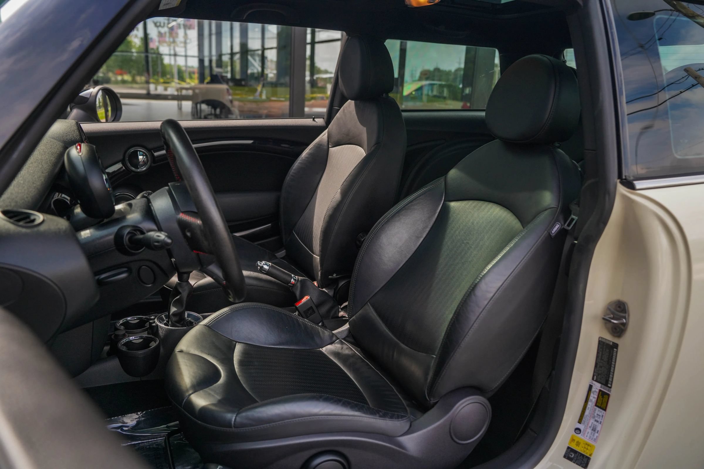 Used 2011 MINI Cooper John Cooper Works FWD image 11