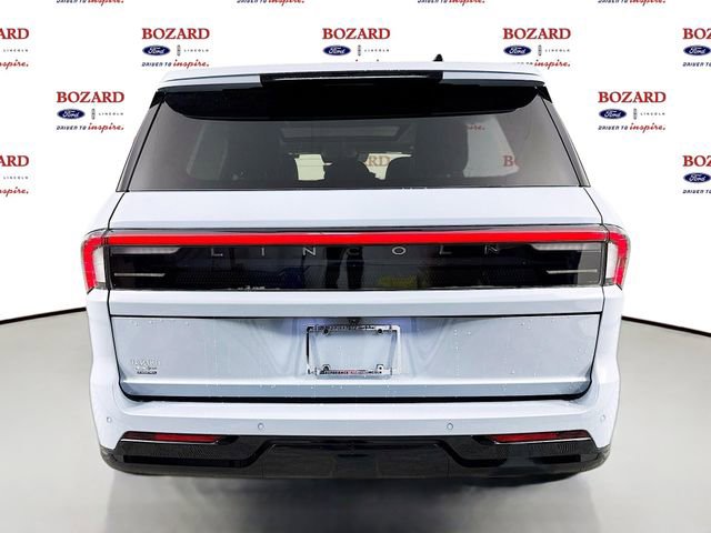 New 2025 Lincoln Navigator Reserve AWD/4WD image 6