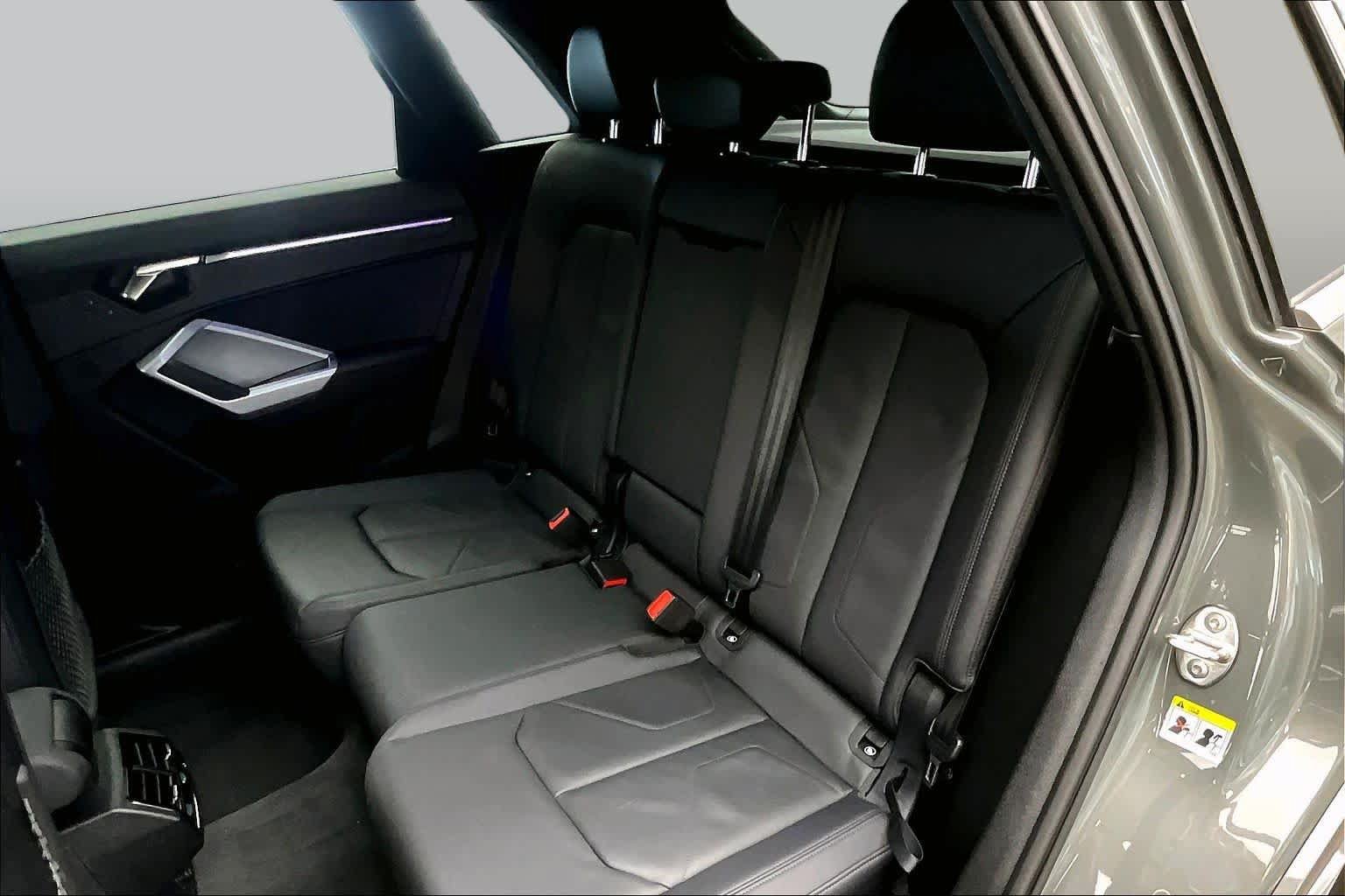 Certified 2025 Audi Q3 2.0T Premium Plus w/ Premium Plus Package AWD/4WD image 21