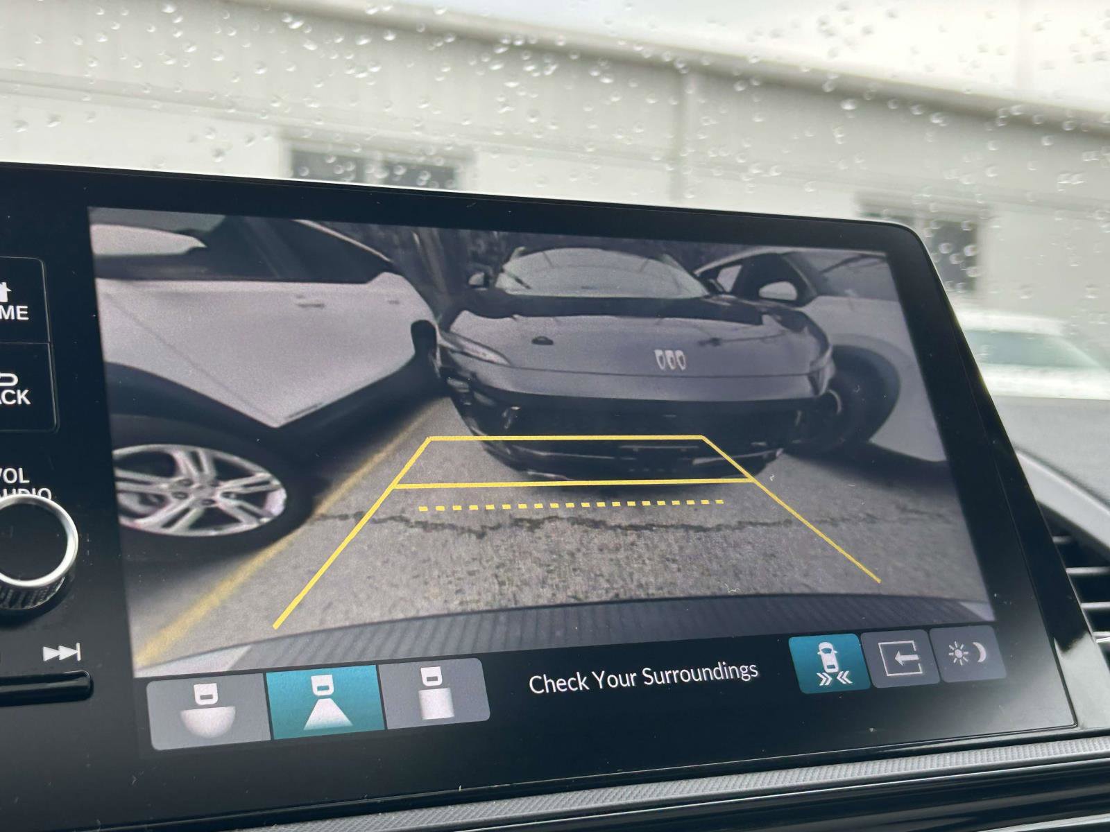 Used 2025 Honda Odyssey Touring image 29