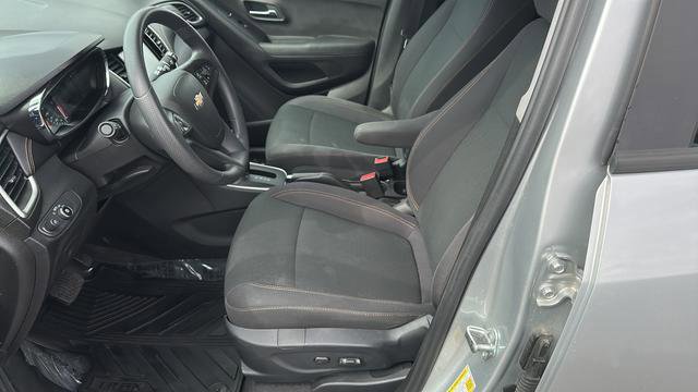 Used 2017 Chevrolet Trax LS w/ Fleet Convenience Package image 10