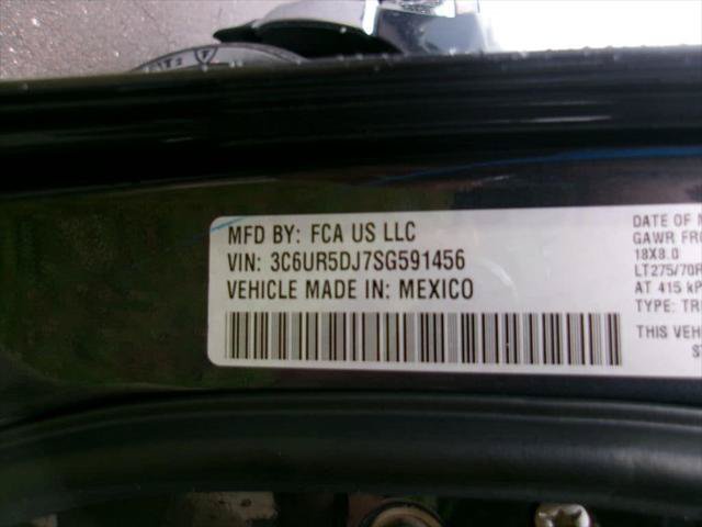 Certified 2025 RAM 2500 Big Horn AWD/4WD image 17