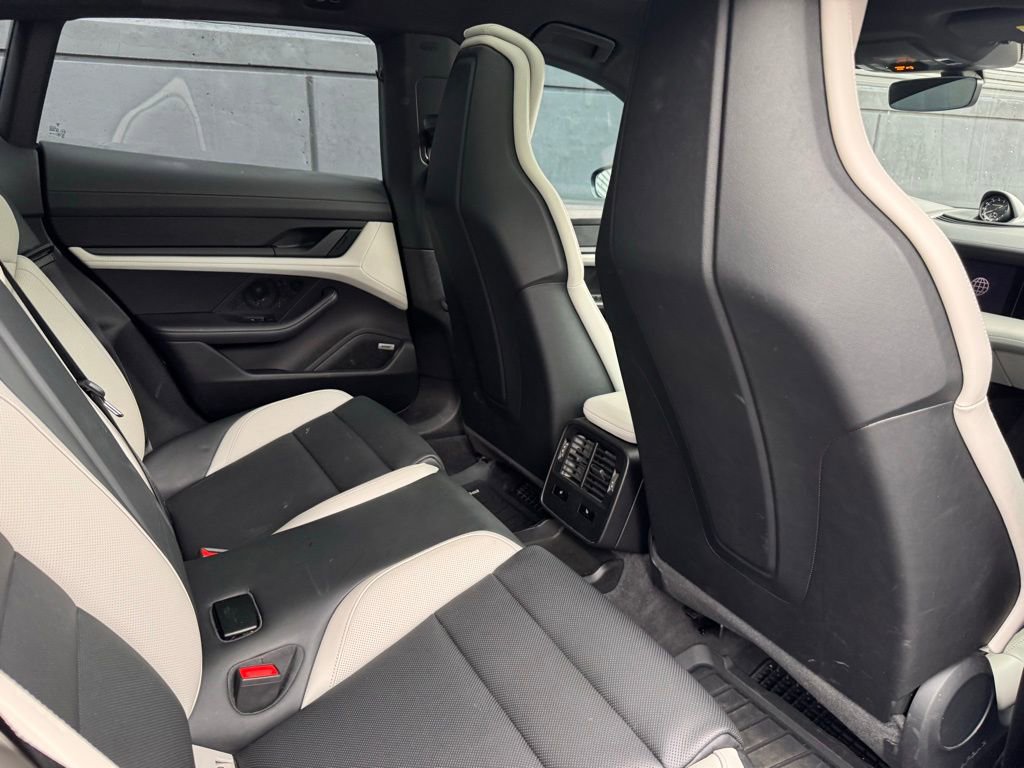 Certified 2022 Porsche Taycan 4 Cross Turismo AWD/4WD image 21