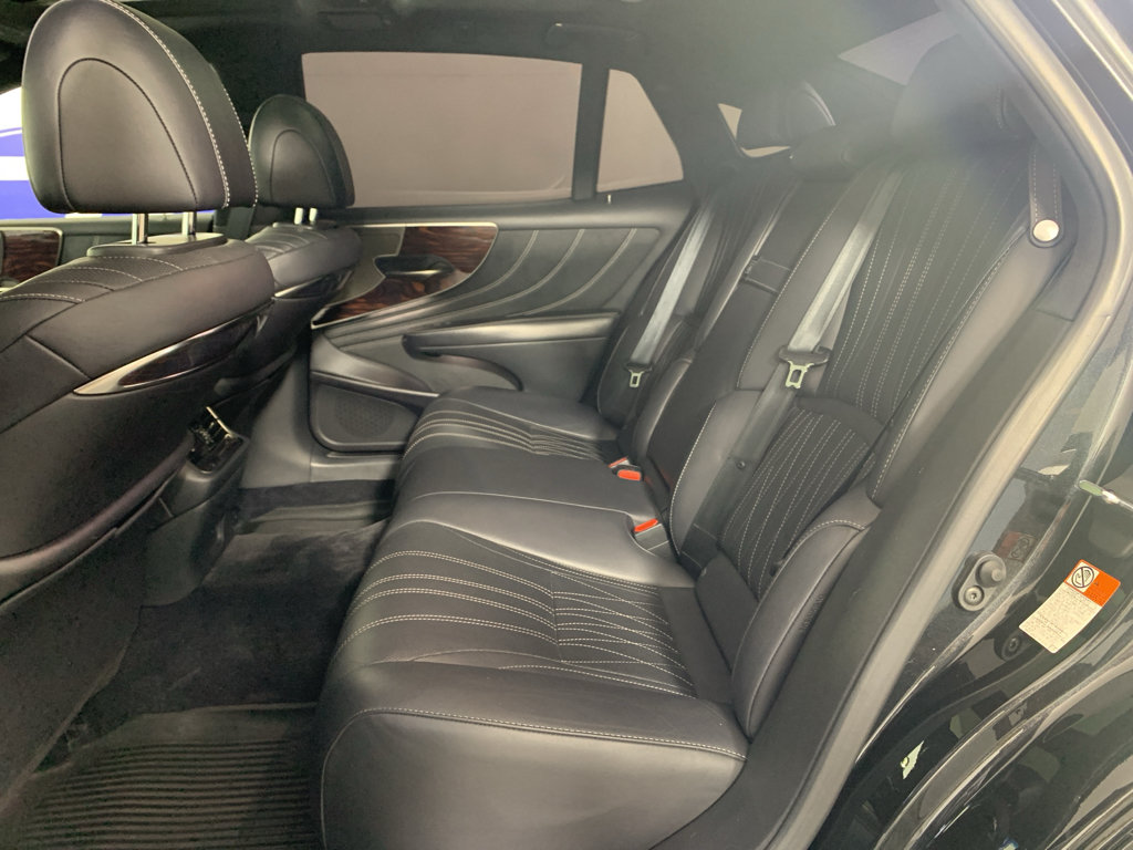 Used 2020 Lexus LS 500 w/ Interior Upgrade Package RWD image 33