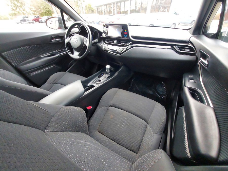 Used 2018 Toyota C-HR image 11