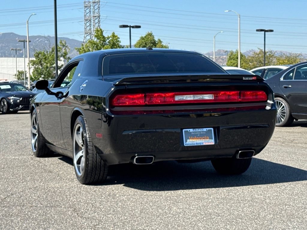 Used 2012 Dodge Challenger SRT8 RWD image 10