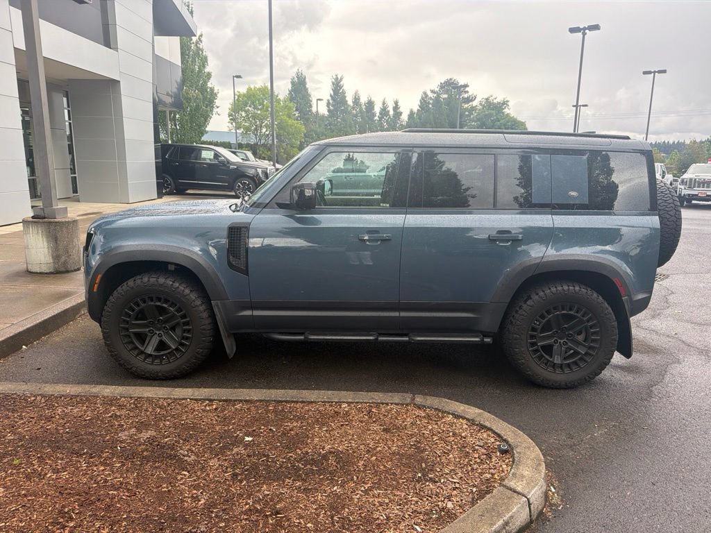 Used 2020 Land Rover Defender 110 HSE AWD/4WD image 9