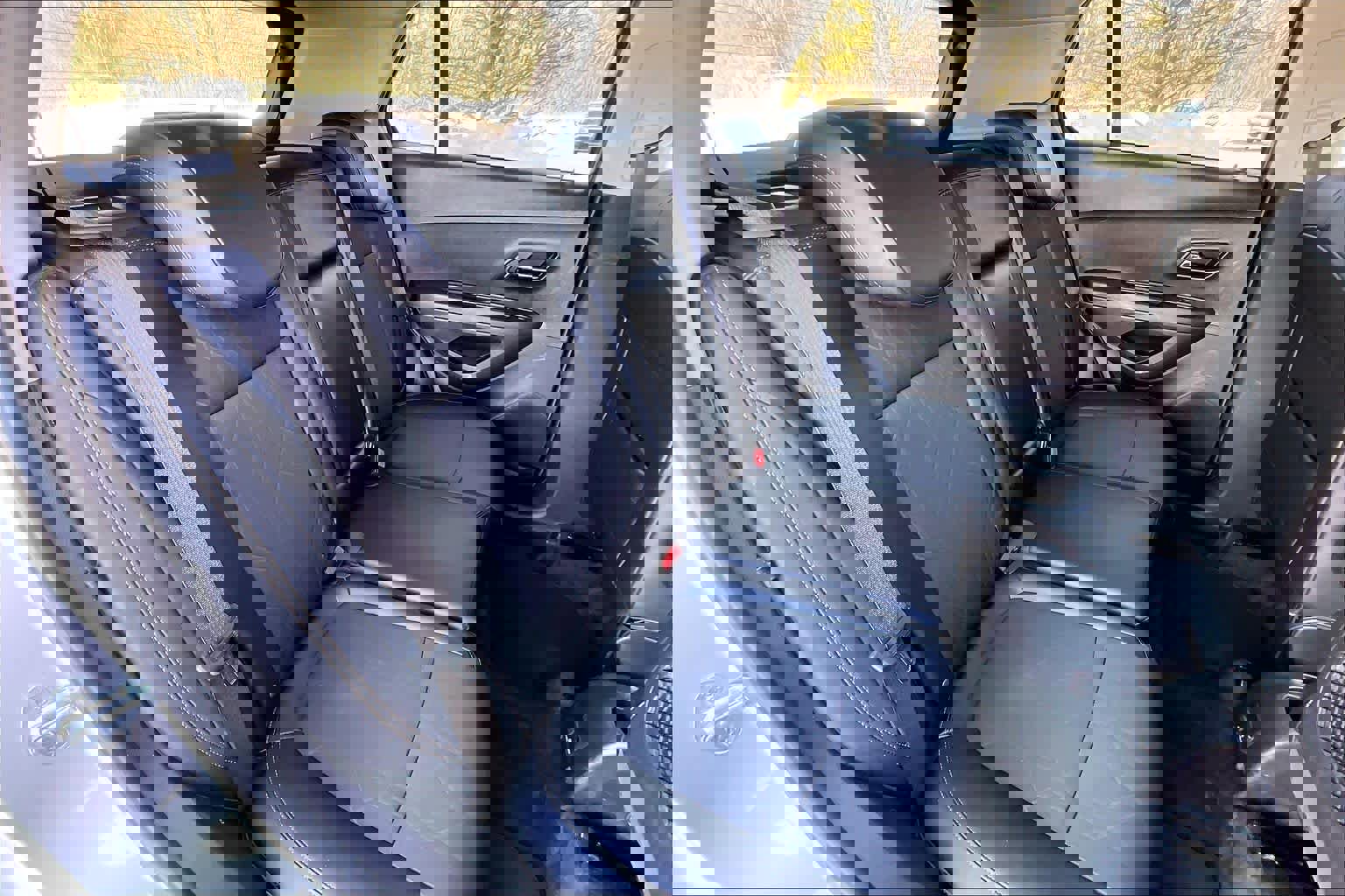 Used 2019 Chevrolet Trax LT w/ LT Convenience Package image 20