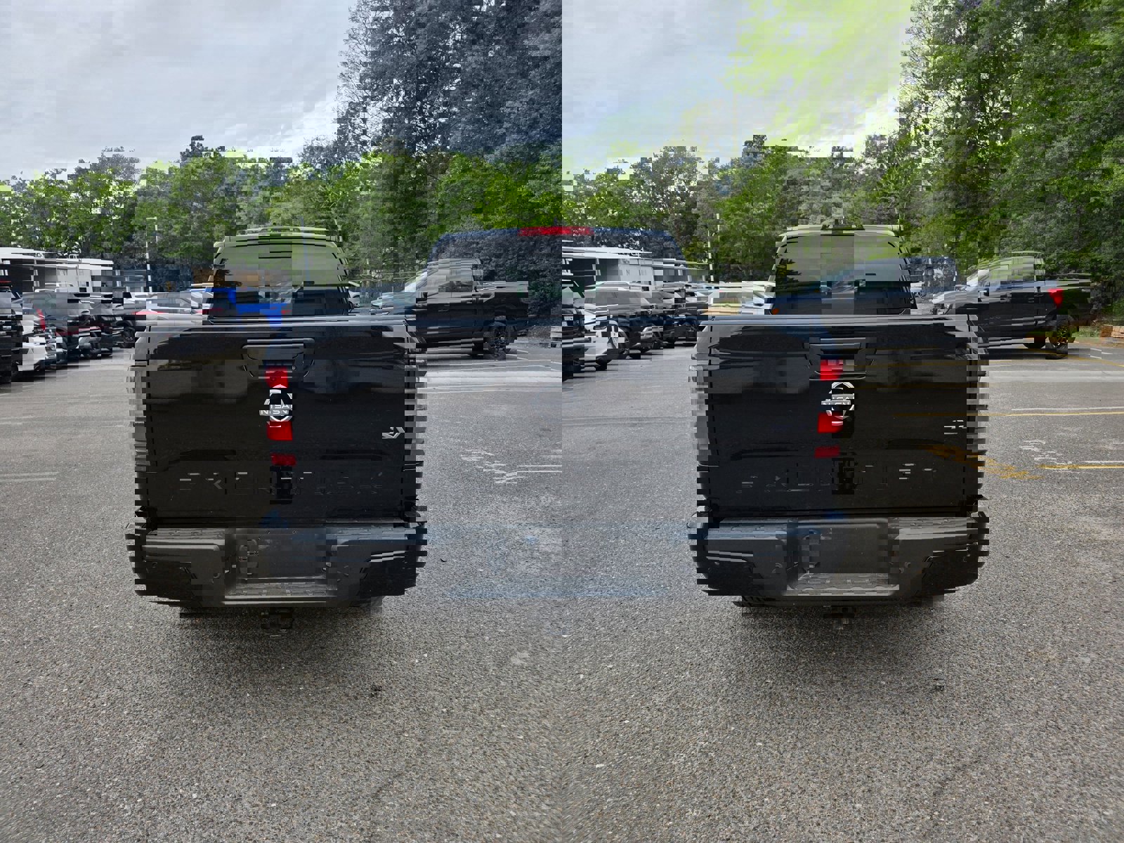 Used 2024 Nissan Frontier SV w/ Technology Package image 6