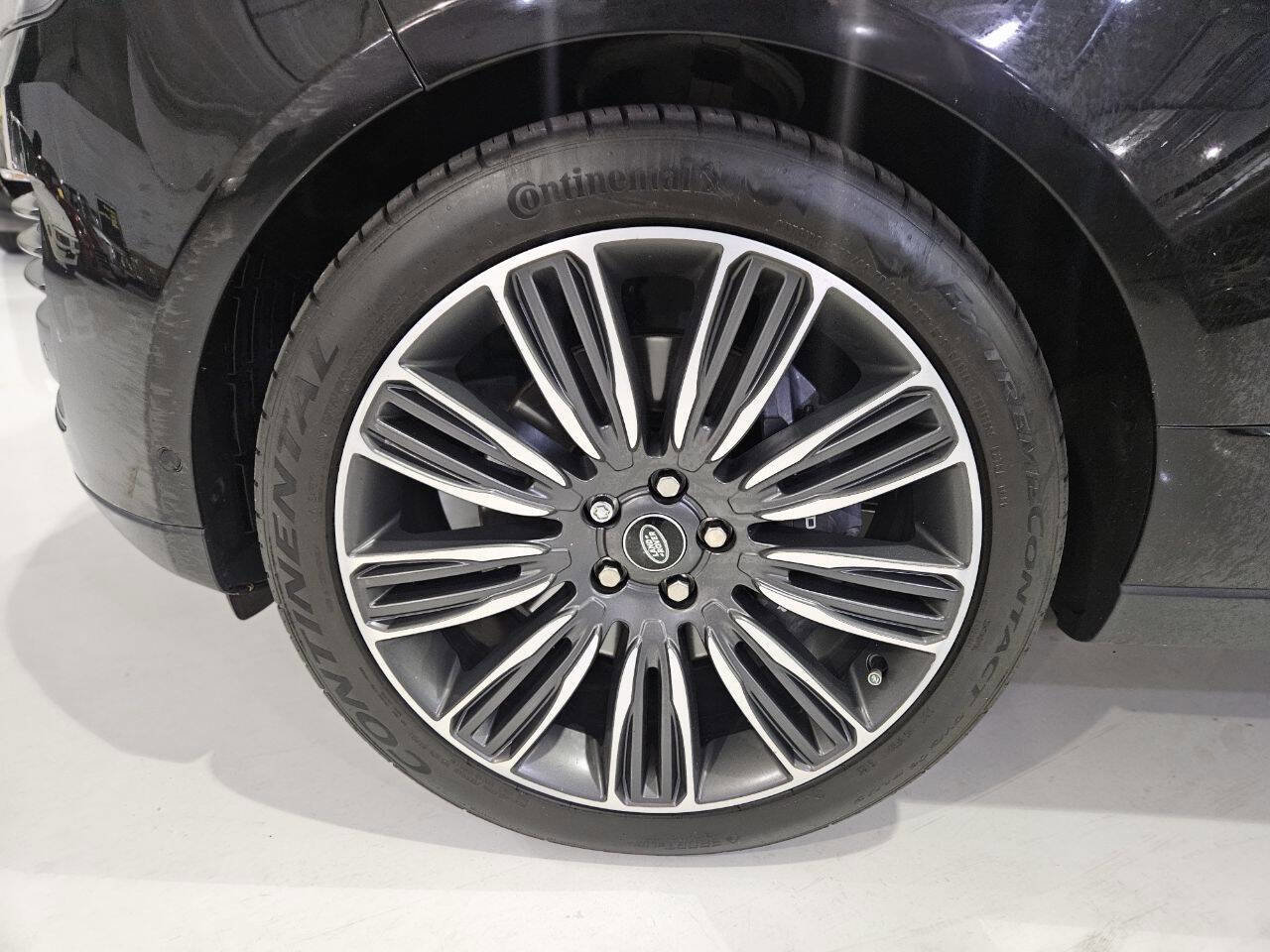 Used 2021 Land Rover Range Rover P525 Westminster Edition image 46