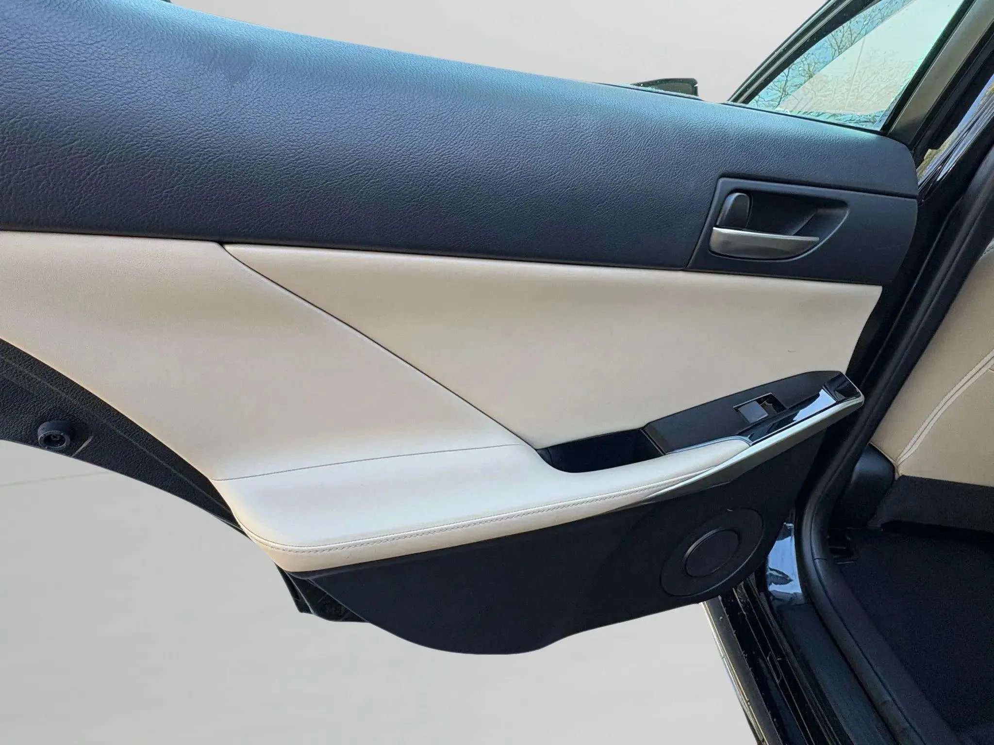 Used 2017 Lexus IS 300 AWD w/ Premium Package image 23