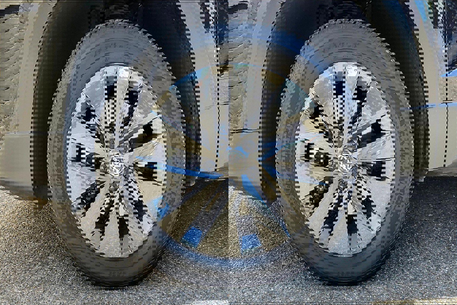 Certified 2022 Volkswagen Taos S w/ IQ Drive S Package image 8