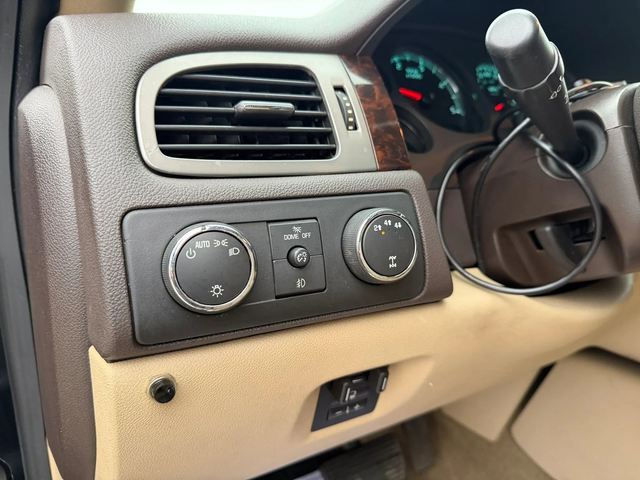 Used 2013 GMC Sierra 2500 Denali AWD/4WD image 13