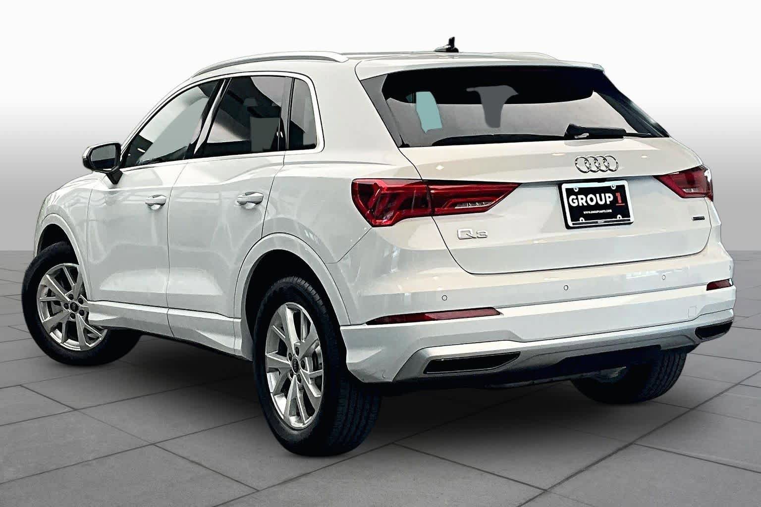 Used 2024 Audi Q3 2.0T Premium w/ Convenience Package AWD/4WD image 12